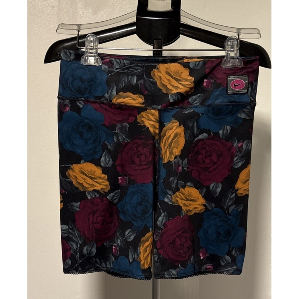 New Nike One Training Women Multi Color Rose Floral 7" Print Bike Short XXL NWOT - Picture 2 of 8